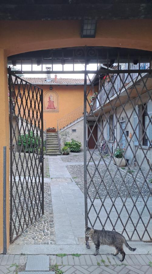 Gabbinoholidayhome Appartamento In Suggestiva Corte Como Eksteriør billede